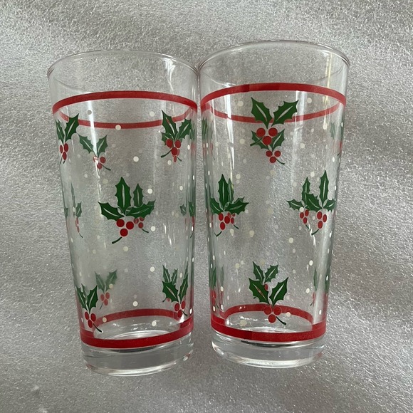 Christmas Drinking Glasses Set Of Two Mistletoe Made In Indonesia - Picture 1 of 6